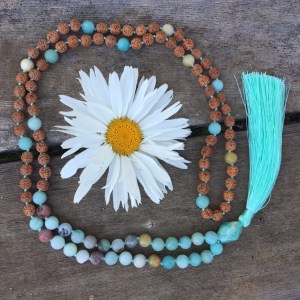 Malas comment faire un mala, pourquoi 108 perles et plus, Yoga Katia