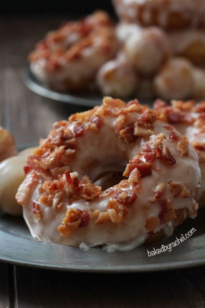 Maple Bacon Donuts - Baked par Rachel (beignets) Maple Bacon Donuts - Baked par Rachel