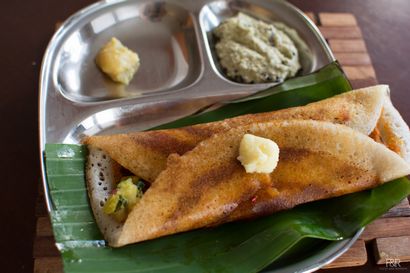 Masala Dosa - Kartoffelzwiebel Palya und Dosa - Essen und Abhilfe