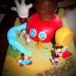 Mickey Mouse Clubhouse Cake - Schauen Sie was ich gemacht