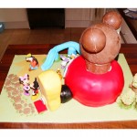 Mickey Mouse Clubhouse Cake - Schauen Sie was ich gemacht