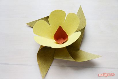 MollyMooCrafts Papierblume Windrad Craft für Kinder