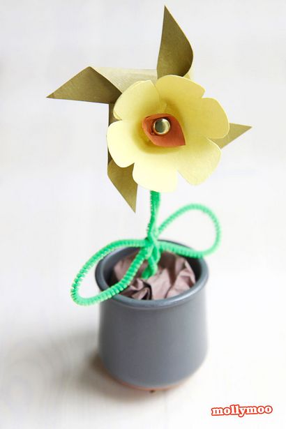 MollyMooCrafts Papierblume Windrad Craft für Kinder