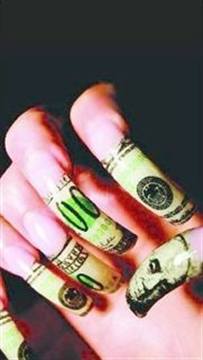 L'argent, l'argent, l'argent - Magazine ongles (clous) L'argent, l'argent, l'argent - Magazine Nails