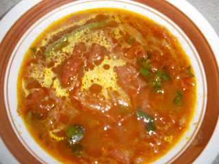 Wasser im Munde Rezepte aus Azeema s Kitchen Bagara Khana, Aalu Gosht aur Tomato ka Khatta