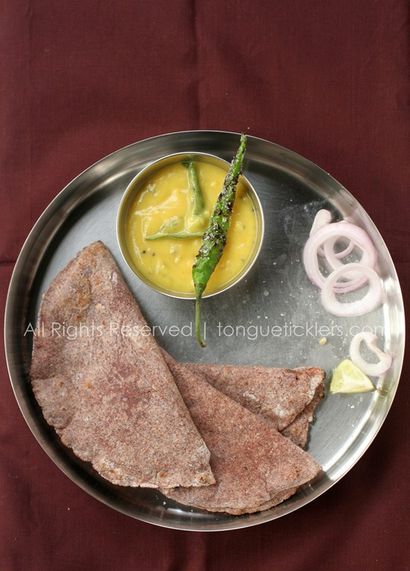 Nachni chi bhakri, Ragi Roti, mil doigts Tongue Ticklers pains plats