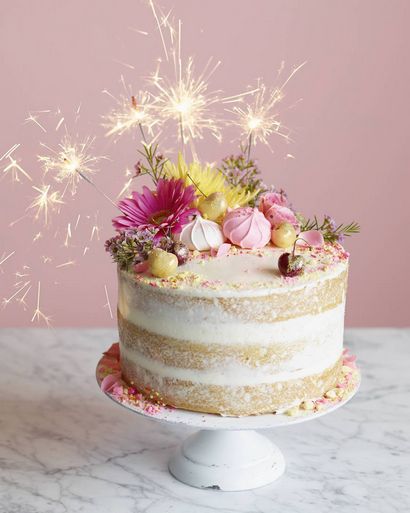 Gâteau d'anniversaire nu - Qu'est-ce que - s Gaby Cooking