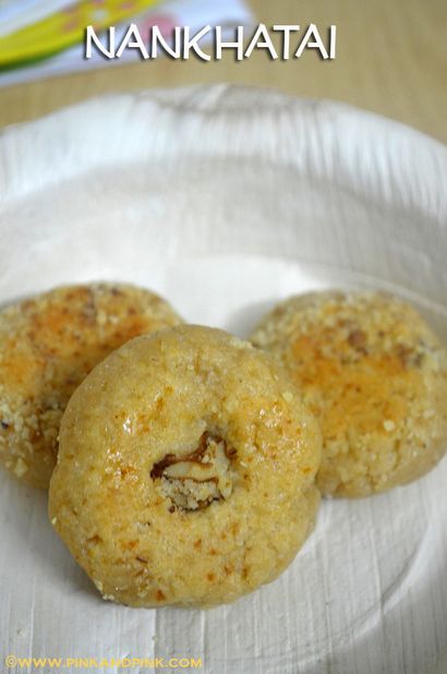 Nankhatai Recette, Comment faire Nan Khatai dans autocuiseur Sans four, Rose et Rose