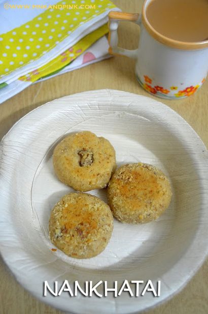 Nankhatai Recette, Comment faire Nan Khatai dans autocuiseur Sans four, Rose et Rose