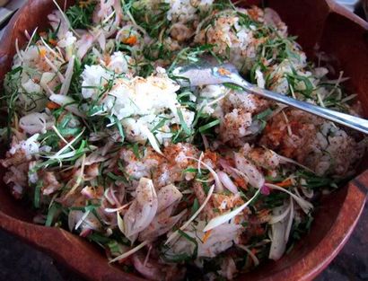 Nasi Ulams (Nyonya Herbed Reis Salat)