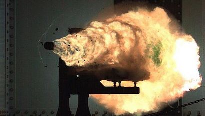 Marine nah an machen super-leistungsfähige Railgun - CBS News