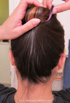 Maquillage Nerdy Girl - Archives de Blog - Quick Chignons Trick cheveux sans aucun lien cheveux, pinces, épingles! (maquillage) Maquillage Nerdy Girl - Archives de Blog - Quick Chignons Trick cheveux sans aucun lien cheveux, pinces, épingles!