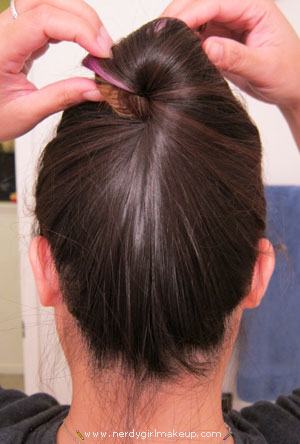 Maquillage Nerdy Girl - Archives de Blog - Quick Chignons Trick cheveux sans aucun lien cheveux, pinces, épingles! (Comment faire des liens de cheveux branlante) Maquillage Nerdy Girl - Archives de Blog - Quick Chignons Trick cheveux sans aucun lien cheveux, pinces, épingles!