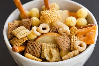 Muttern und Schrauben Selbst gemachter Snack Mix, Brown Eyed Baker