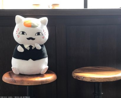 Nyanko Sensei rend un Barista adorable, et son pot de café est assez Snazzy Trop, ANIME MAINTENANT!