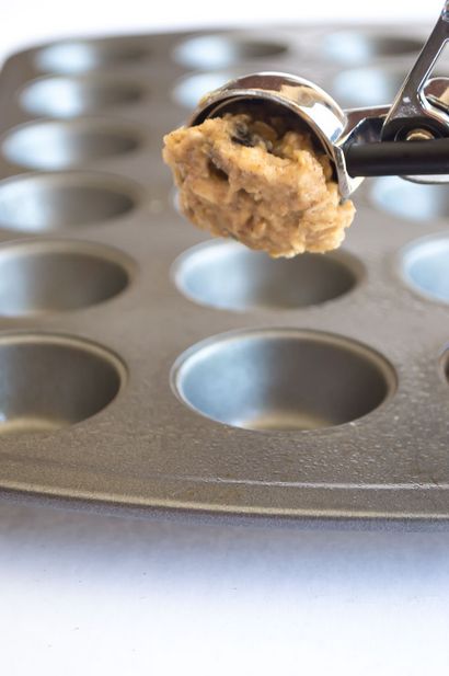 Avoine, raisin et muffins (muffins) Flocons d'avoine et aux raisins Muffins