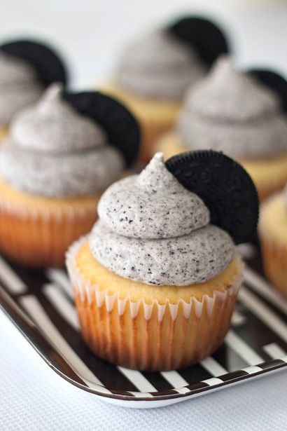 Oreo Cupcakes mit Oreo Butter, Gezeiten und Thymian