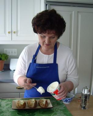 Ofenkartoffeln beginnen Kochen