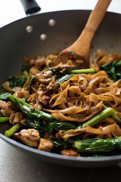 Pad Voir Ew (Stir Thai Fried nouilles), RecipeTin Eats