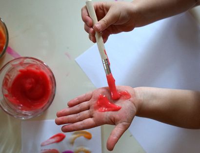Farbe Rezept für Kinder, Hausgemachte Finger Paint