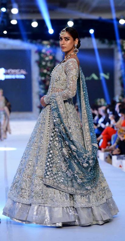 Robes de mariée pakistanais 15 Styles Trending Ressembler A Shehzadi (robes de mariée pakistani dernières) Robes de mariée pakistanais 15 Styles Trending Ressembler A Shehzadi