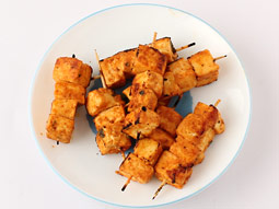 Paneer tikka masala Recette - paneer cuit dans épicé Gravy - étape par étape photo