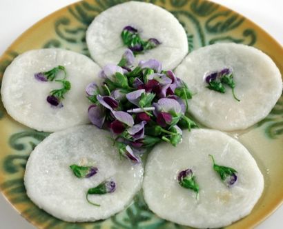 Gebratene süße Reiskuchen mit essbaren Blüten (Hwajeon) Rezept (wie süß Reiskuchen zu machen) Gebratene süße Reiskuchen mit essbaren Blüten (Hwajeon) Rezept