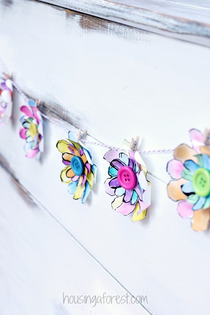 Paper Flower Garland - Abritant une forêt