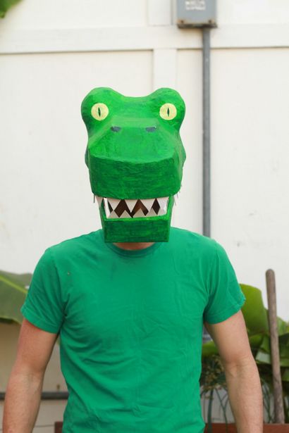 Pappmaché Dinosaurier-Maske - DIY How To