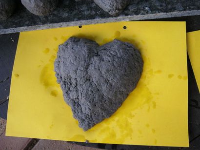 Papier mâché coeur 11 étapes