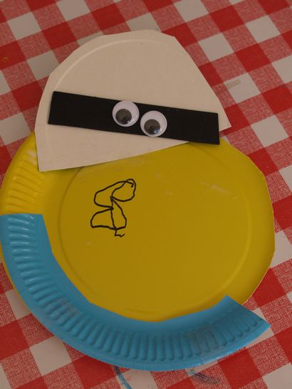 Paper Plate Minion Craft - Here Come the Girls