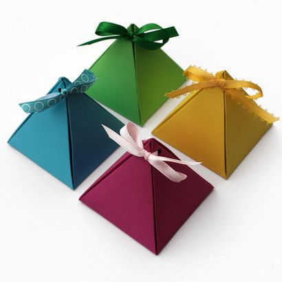 Papier Pyramide Geschenkboxen - Linien über