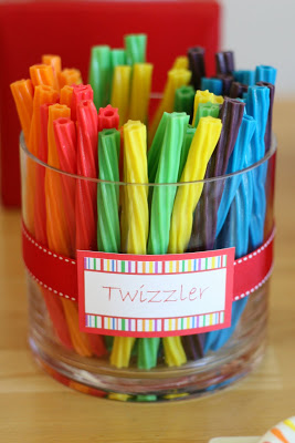 Parties Rainbows et voitures de course d'anniversaire - Treats Glorieux (voitures) Parties Rainbows et voitures de course Anniversaire - Treats Glorious