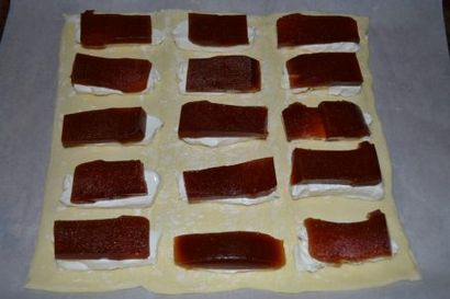 Pastelitos De Guayaba Y Queso (Guava et fromage feuilletés), Delish D - Lites