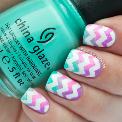 Paulina - Chevron de PassionsWatercolor Nails