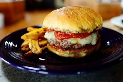 Pepperoni-Pizza Burger, The Pioneer Woman