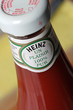 Pierre Herme - s Ketchup Macarons (Ketchup Plätzchen) - David Lebovitz