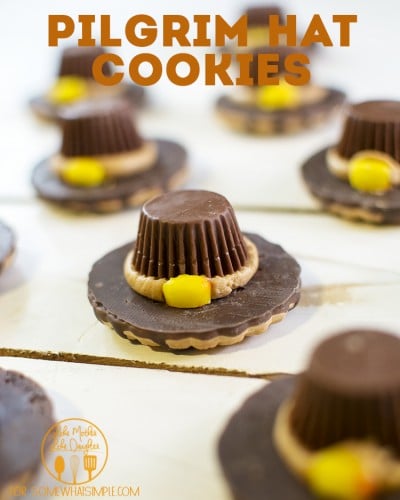 Pilgrim Hat Cookies - Une idée de Thanksgiving Fun Dessert par Un peu simple