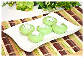 Pinay Au Texas cuisine Coin Pandan Puto (gâteau de riz cuit à la vapeur Pandan)