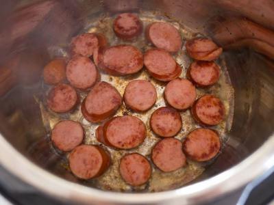 Pressure Cooker Kielbasa und Sauerkraut - Dad kocht Abendessen