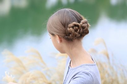 Prim - s Braided Bun Chignons, Coupes de cheveux Mockingjay, Mignon filles Coiffures