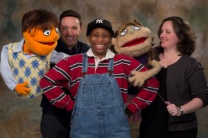 Marionnettes Gone Wild AVENUE Q Maintient Theater Kelsey Rire, Stade Magazine