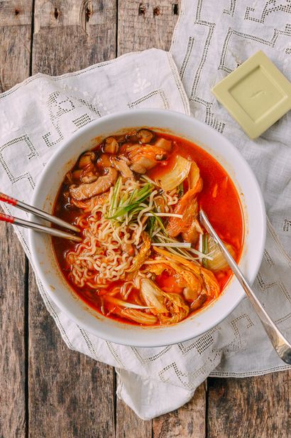 Rapide et facile Kimchi Ramen - La vie de Woks
