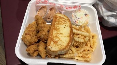 Raising Cane - s grande ouverture locale excite - Caniacs (grand) Raising Cane - s grande ouverture locale excite - Caniacs