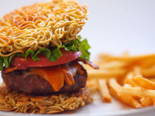 Ramen Burger 5 Schritte (mit Bildern)