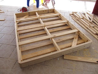 Re) Construction d'une Fondation Bed 12 étapes (avec photos)