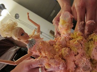 ReCPY Poupée Barbie Cake - Umami Mart