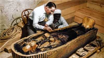 Restauration de la barbe du roi Toutankhamon révèle des techniques anciennes égyptiennes utilisées pour créer la mort