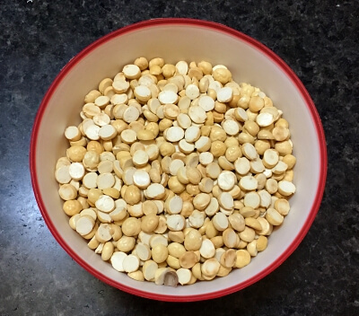 Sattu ke Laddu pour Kajari Teej, nourriture indienne