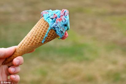 Les scientifiques créent la crème glacée qui doesn fondre t en utilisant des protéines présentes dans les aliments japonais, Daily Mail